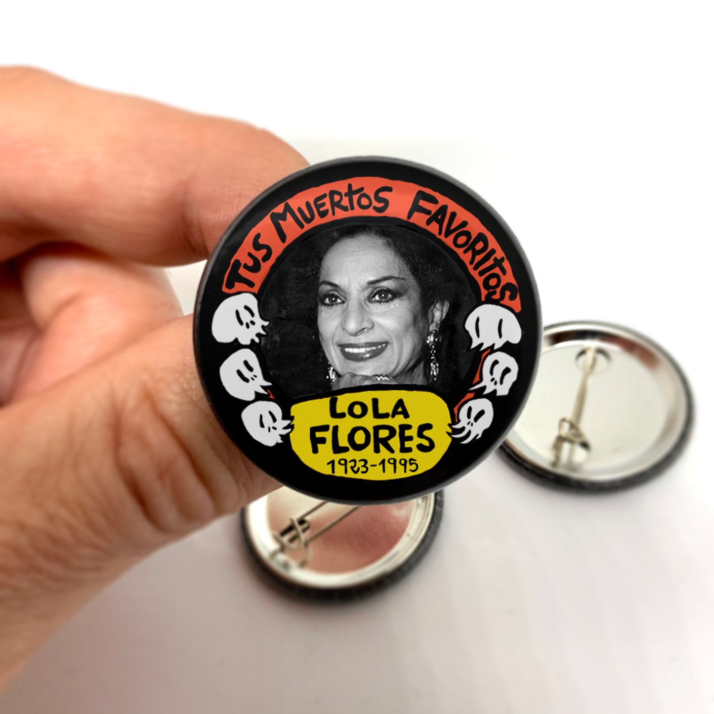 Todas las chapas de Tus Muertos Favoritos